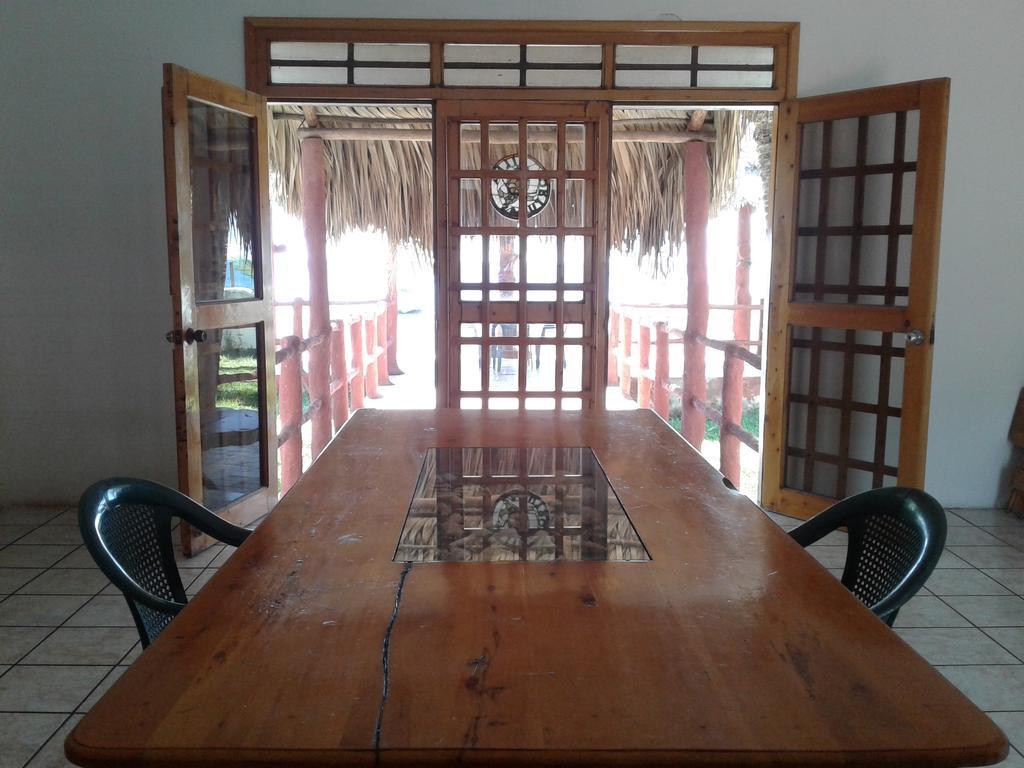 Villa Tortugas Monterrico Exterior photo